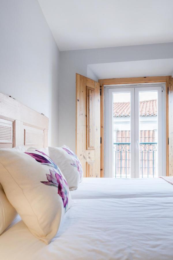 Amazing Rooftop Terrace With River And Historic City View 4 Bedrooms 4 Bathrooms Ac 19Th Century Building Chiado Lisboa Εξωτερικό φωτογραφία